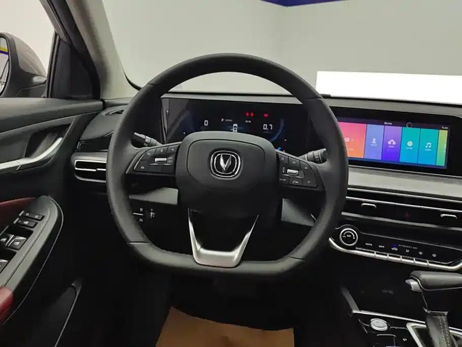Changan Eado 2021 PLUS Blue Whale NE 1.4T GDI DCT Premium Edition — миниатюра 15