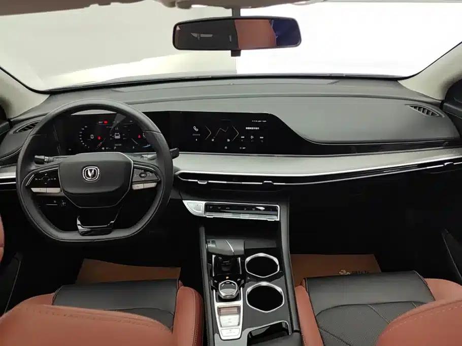 Changan Eado 2022 PLUS Blue Whale NE 1.4T GDI DCT Premium Edition — миниатюра 12