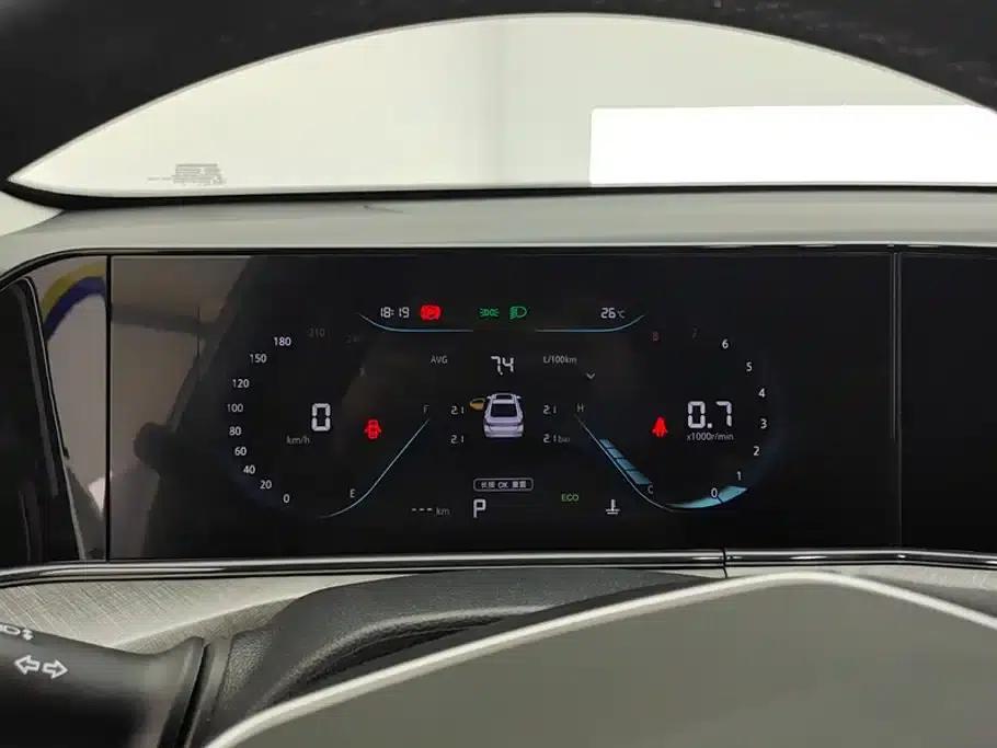 Changan Eado 2025 PLUS 1.4T Dual-Clutch High-Performance Edition — миниатюра 14