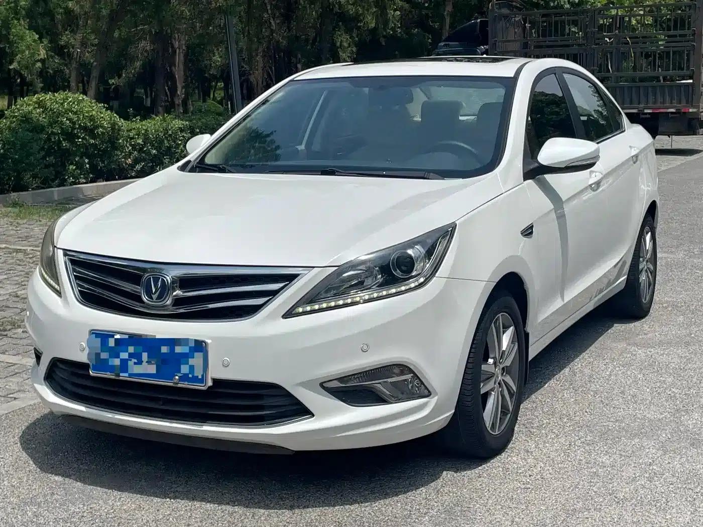 Changan Eado 2016 1.6L Manual Fashion Edition — миниатюра 1