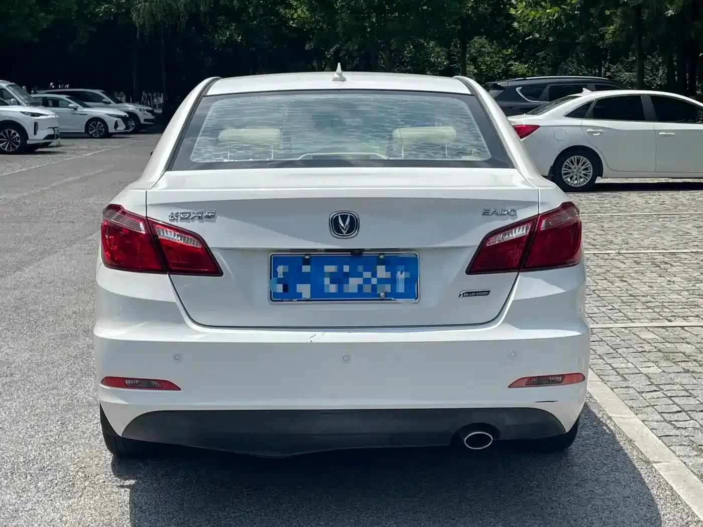 Changan Eado 2016 1.6L Manual Fashion Edition — миниатюра 5