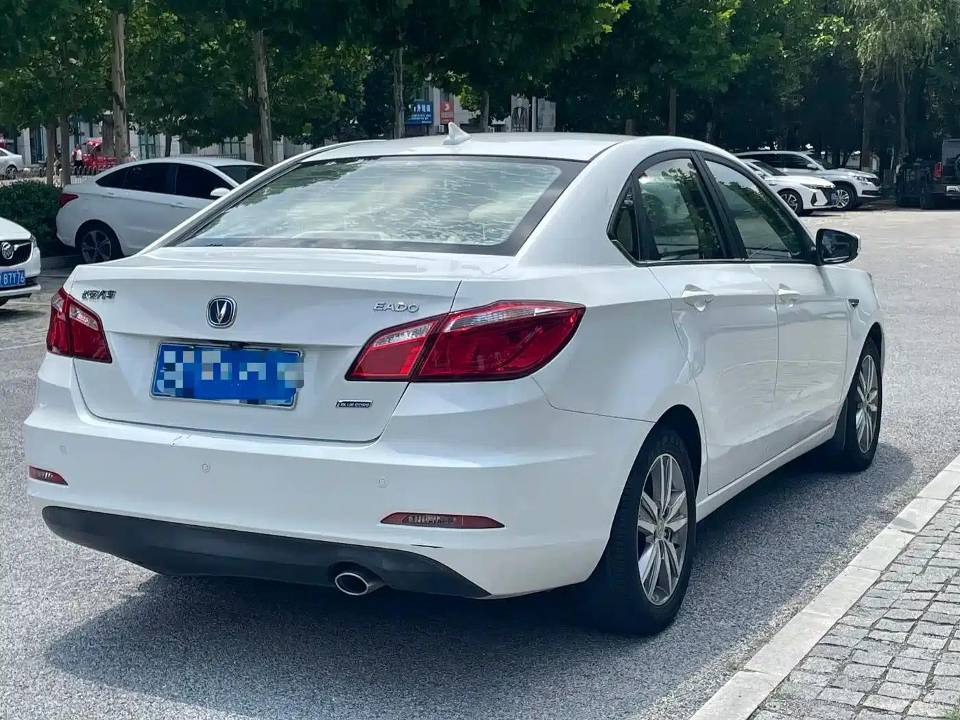 Changan Eado 2016 1.6L Manual Fashion Edition — миниатюра 6