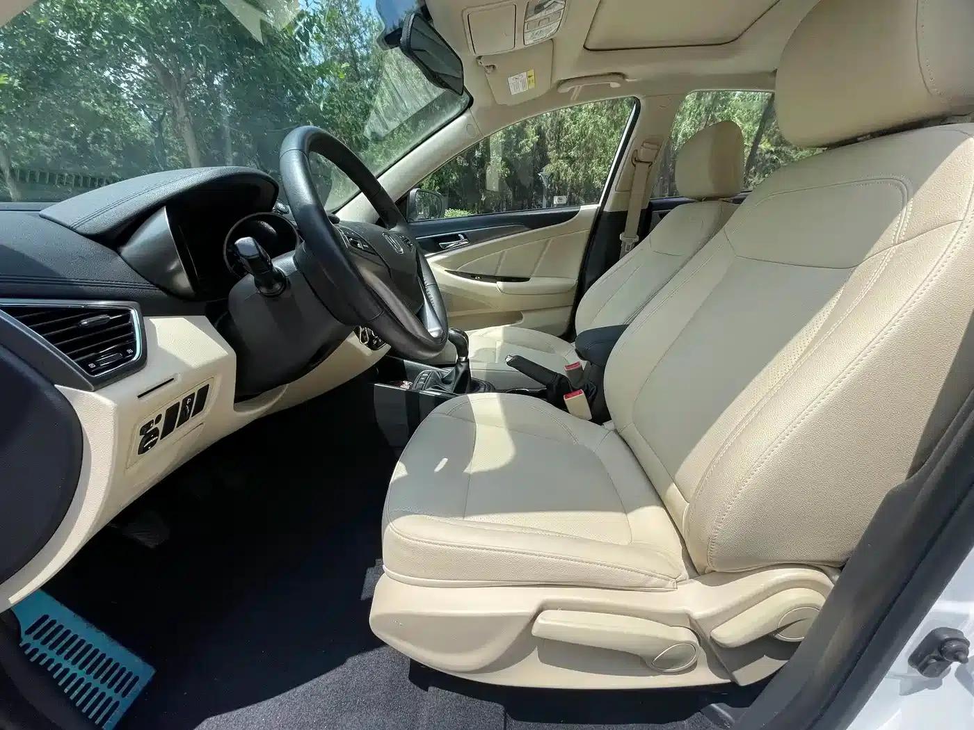 Changan Eado 2016 1.6L Manual Fashion Edition — миниатюра 7