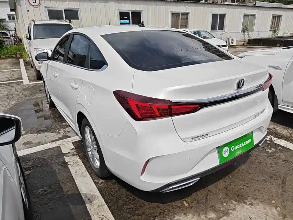 Changan Eado 2022 PLUS 1.6L GDI Manual Elite — миниатюра 5