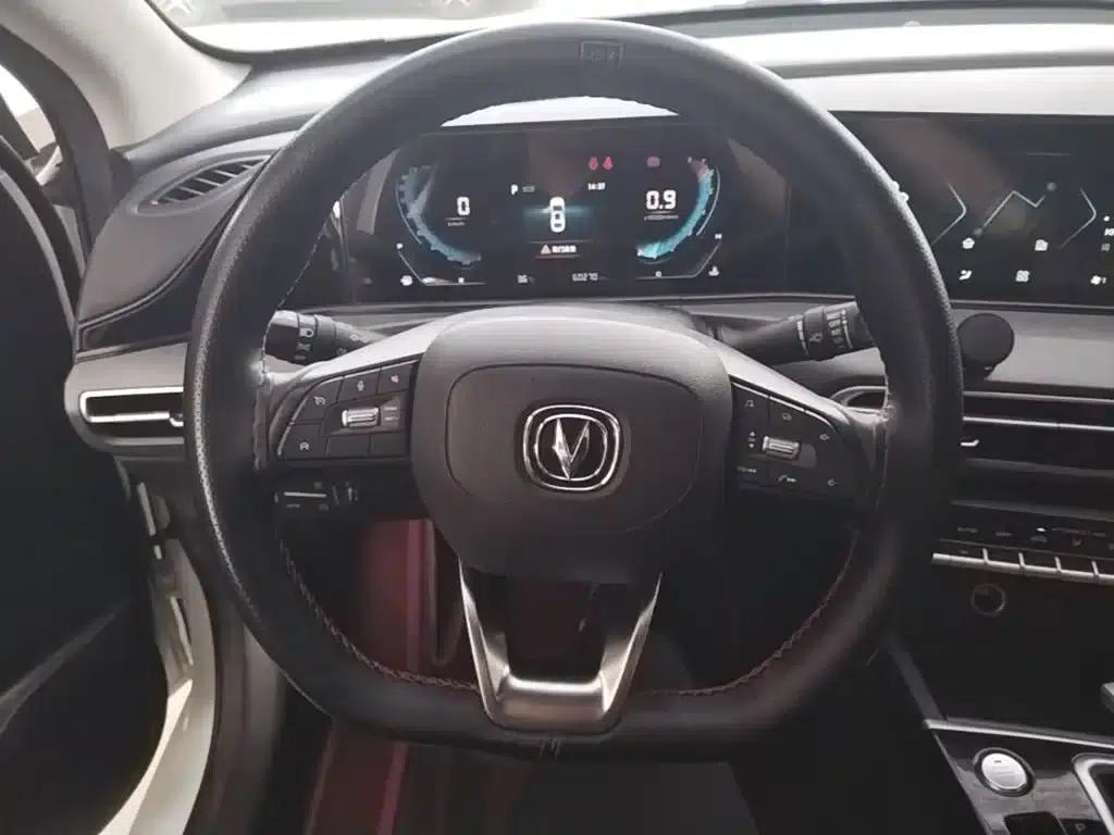 Changan Eado 2021 PLUS Blue Whale NE 1.4T GDI DCT Premium Edition — миниатюра 11
