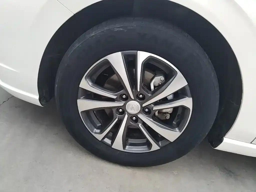 Changan Eado 2021 PLUS Blue Whale NE 1.4T GDI DCT Premium Edition — миниатюра 23