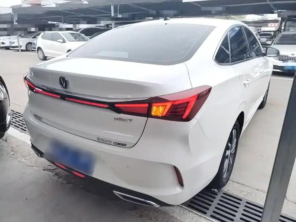 Changan Eado 2021 PLUS Blue Whale NE 1.4T GDI DCT Premium Edition — миниатюра 7