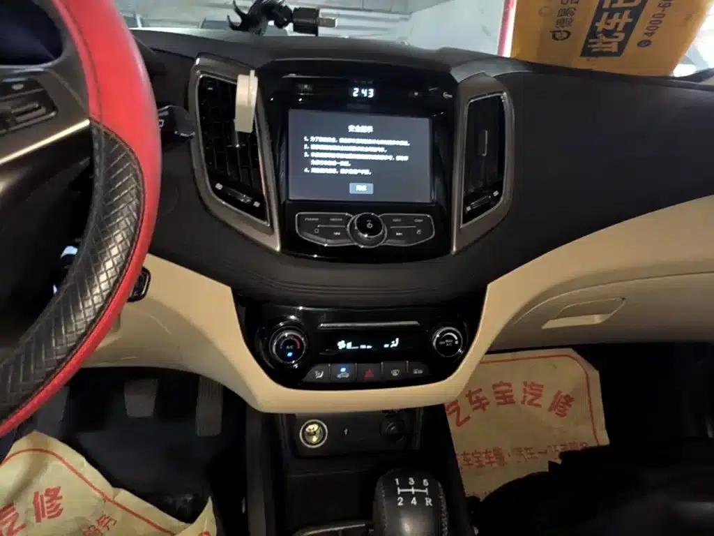 Changan Eado 2016 1.6L Manual Fashion Edition — миниатюра 13