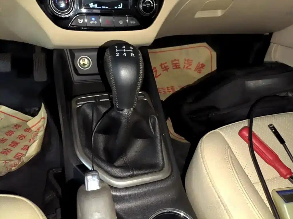 Changan Eado 2016 1.6L Manual Fashion Edition — миниатюра 14