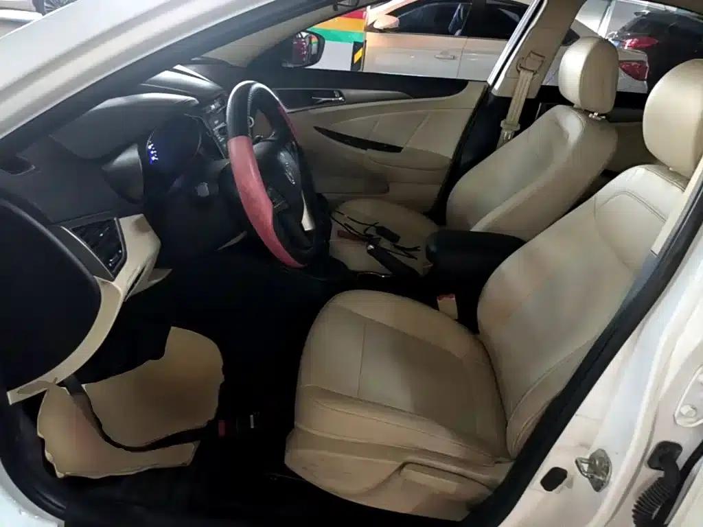 Changan Eado 2016 1.6L Manual Fashion Edition — миниатюра 15