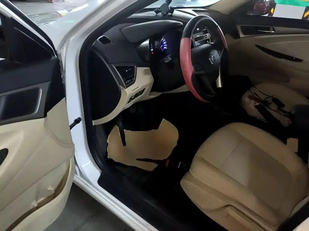 Changan Eado 2016 1.6L Manual Fashion Edition — миниатюра 16