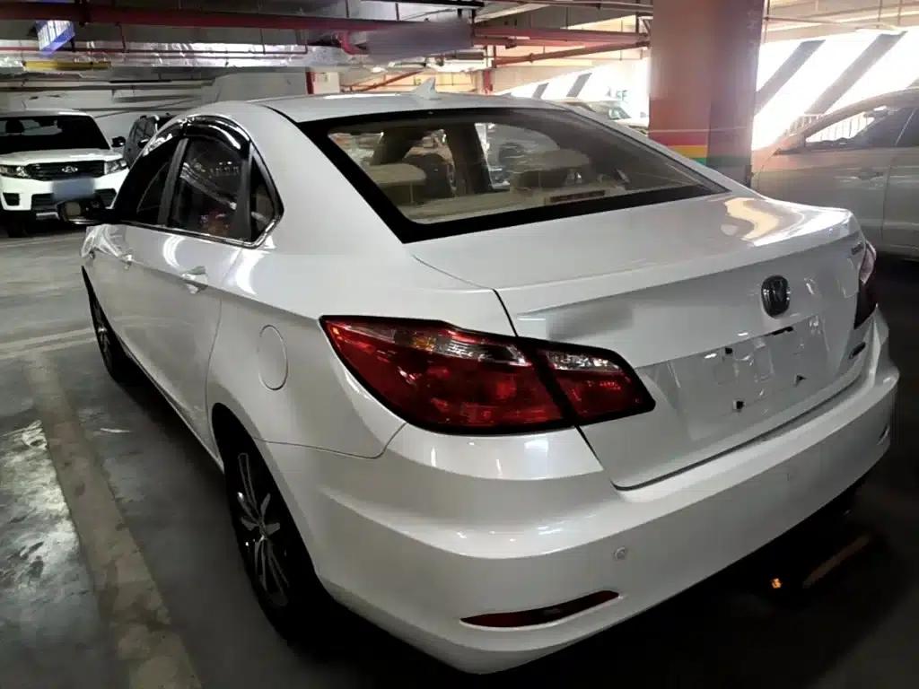Changan Eado 2016 1.6L Manual Fashion Edition — миниатюра 5