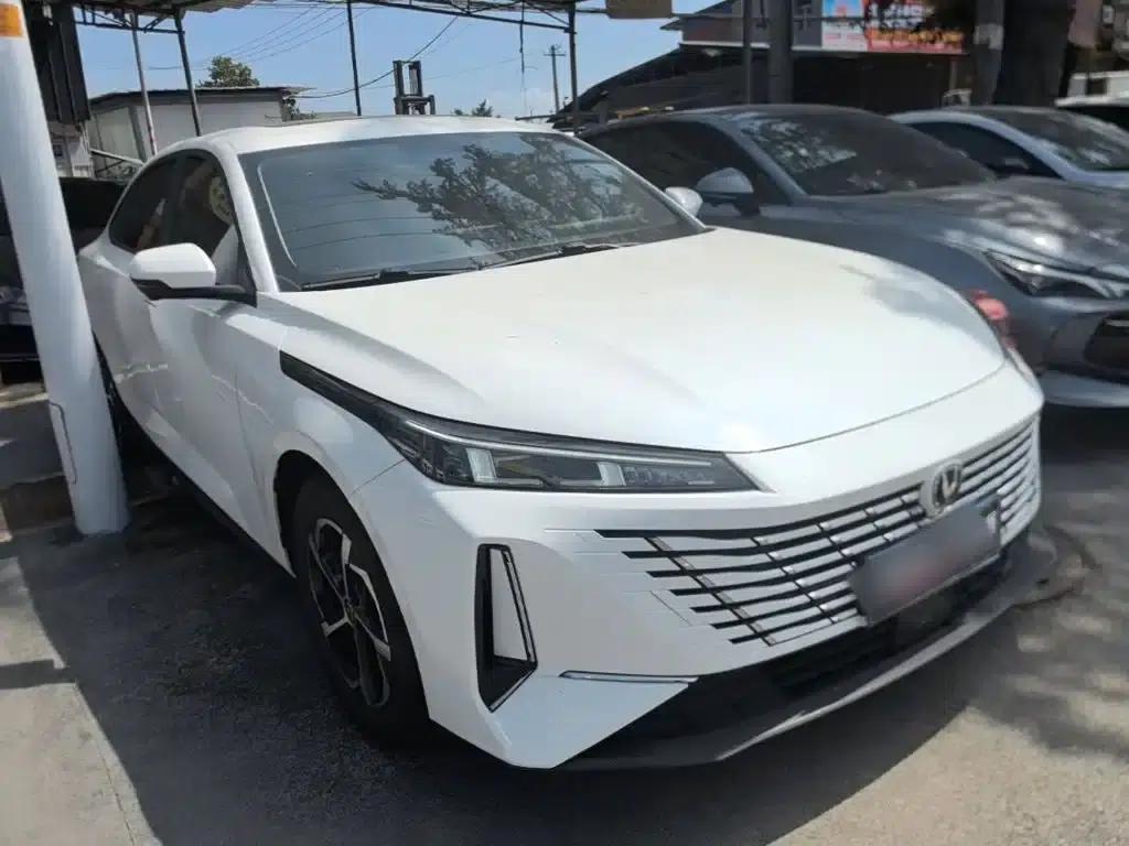 Changan Eado 2024 1.5T GDI Automatic Enjoy Edition — миниатюра 4