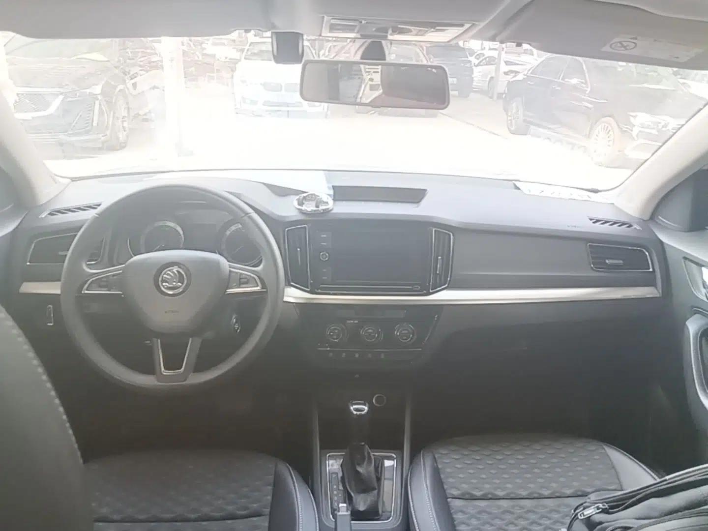 Skoda Kamiq 2018 1.5L Automatic Comfort Edition China VI Standard — миниатюра 12