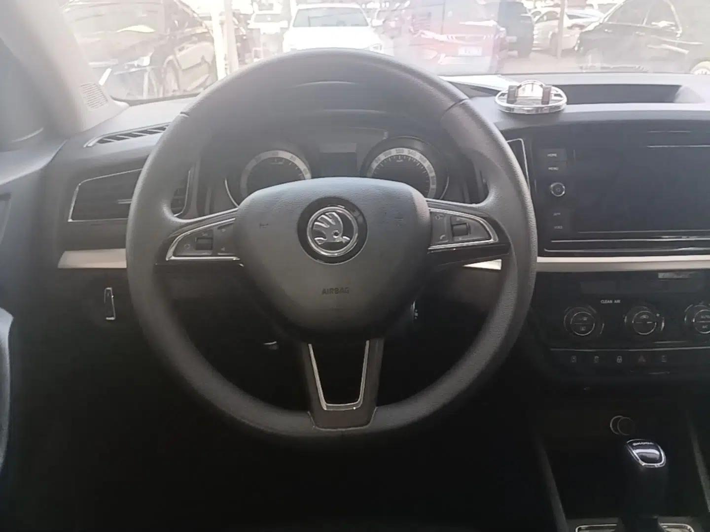 Skoda Kamiq 2018 1.5L Automatic Comfort Edition China VI Standard — миниатюра 13