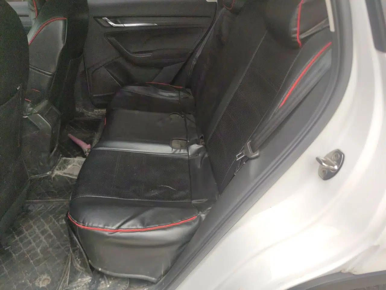 Skoda Kamiq 2020 1.5L Automatic Standard Edition — миниатюра 17