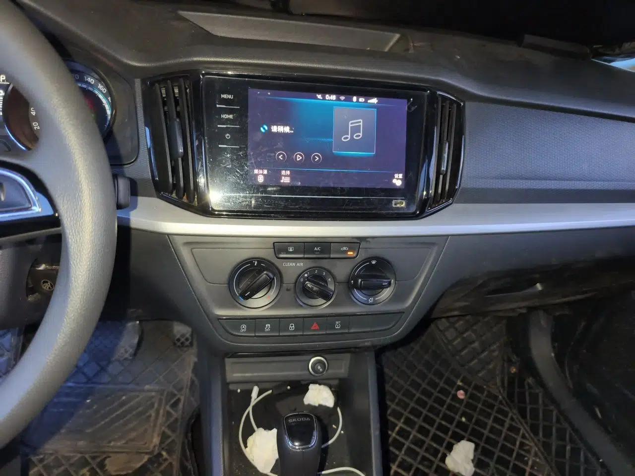 Skoda Kamiq 2020 1.5L Automatic Standard Edition — миниатюра 13
