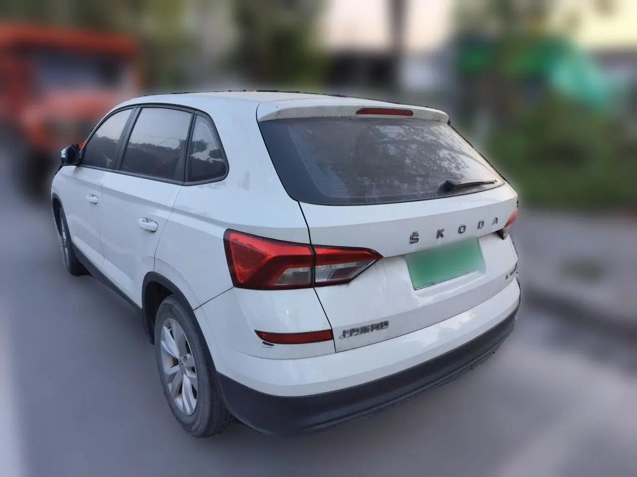 Skoda Kamiq 2020 1.5L Automatic Standard Edition — миниатюра 4