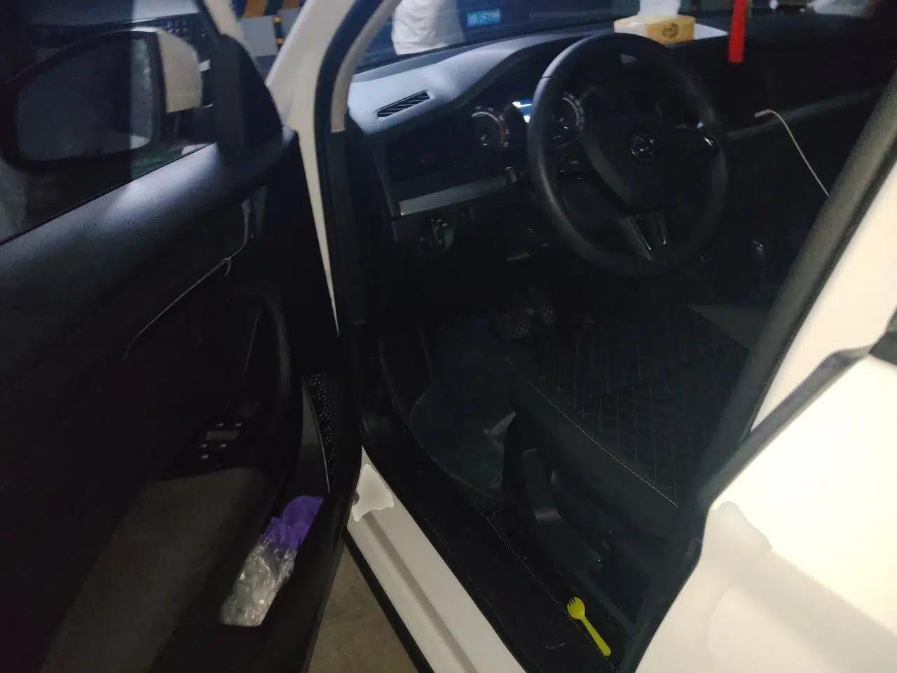 Skoda Kamiq 2021 1.5L Automatic Standard Edition — миниатюра 16