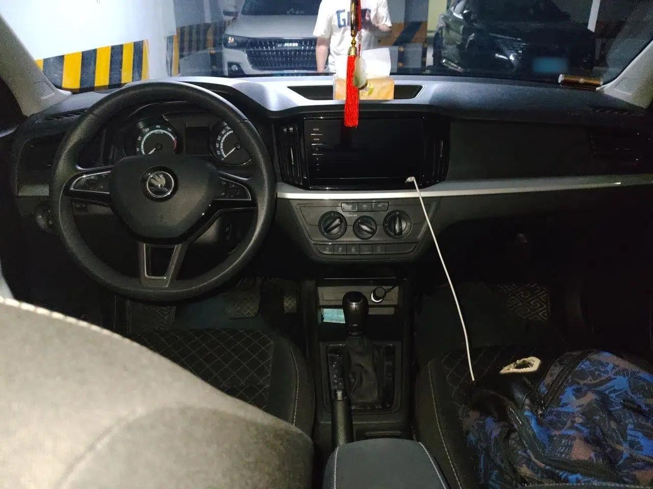 Skoda Kamiq 2021 1.5L Automatic Standard Edition — миниатюра 9