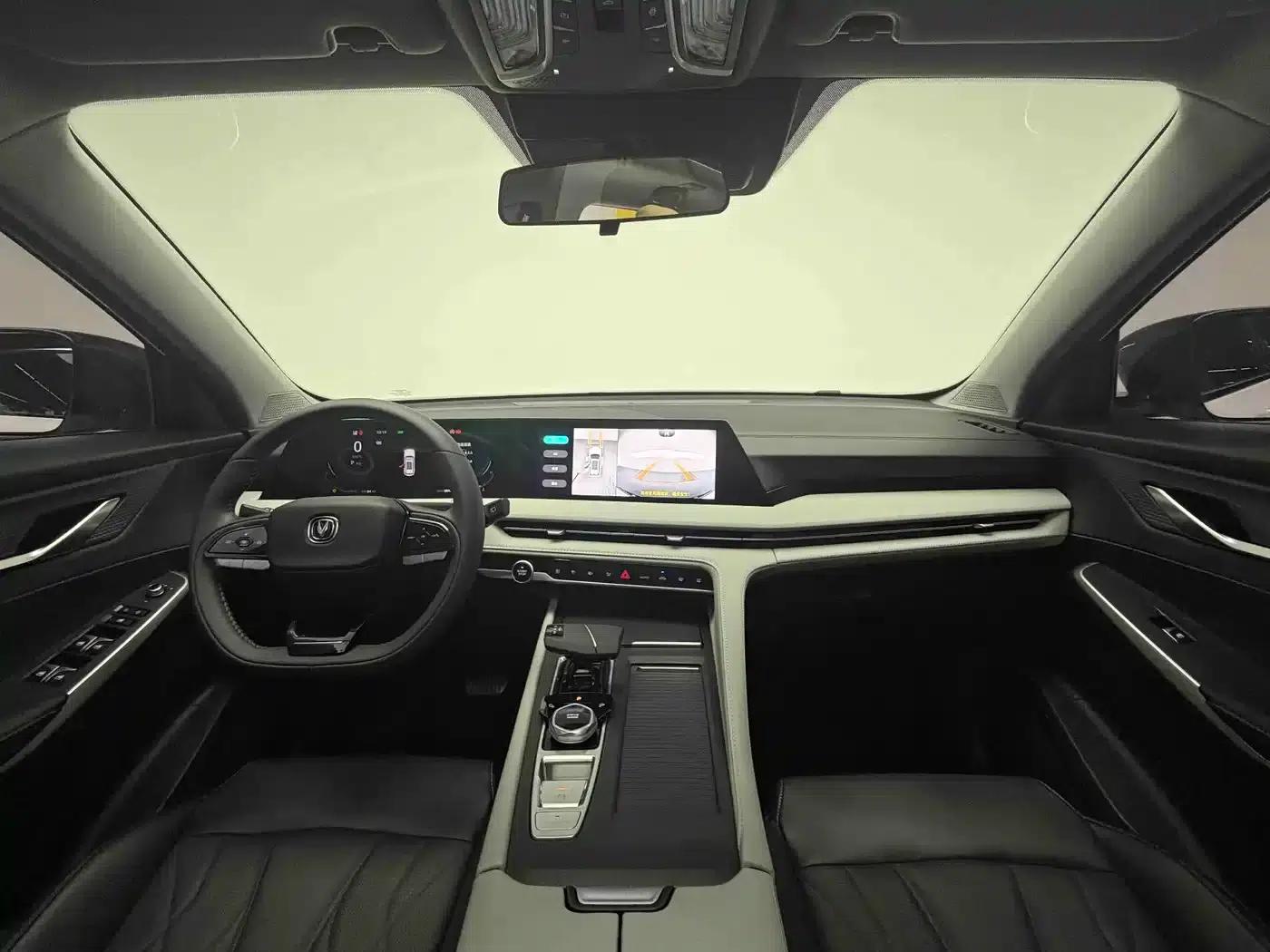 Changan CS75PLUS 2024 Model, Third Generation, Champion Edition, 1.5T Intelligent Driving and Sporty Type — миниатюра 12