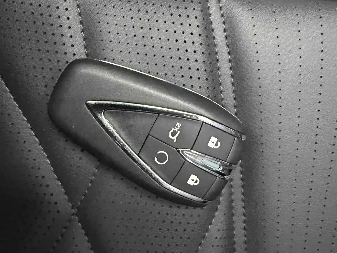 Changan CS75PLUS 2024 Model, Third Generation, Champion Edition, 1.5T Intelligent Driving and Sporty Type — миниатюра 18