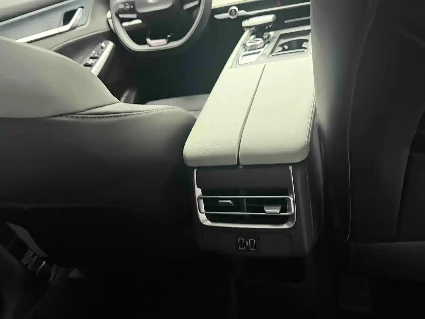 Changan CS75PLUS 2024 Model, Third Generation, Champion Edition, 1.5T Intelligent Driving and Sporty Type — миниатюра 20
