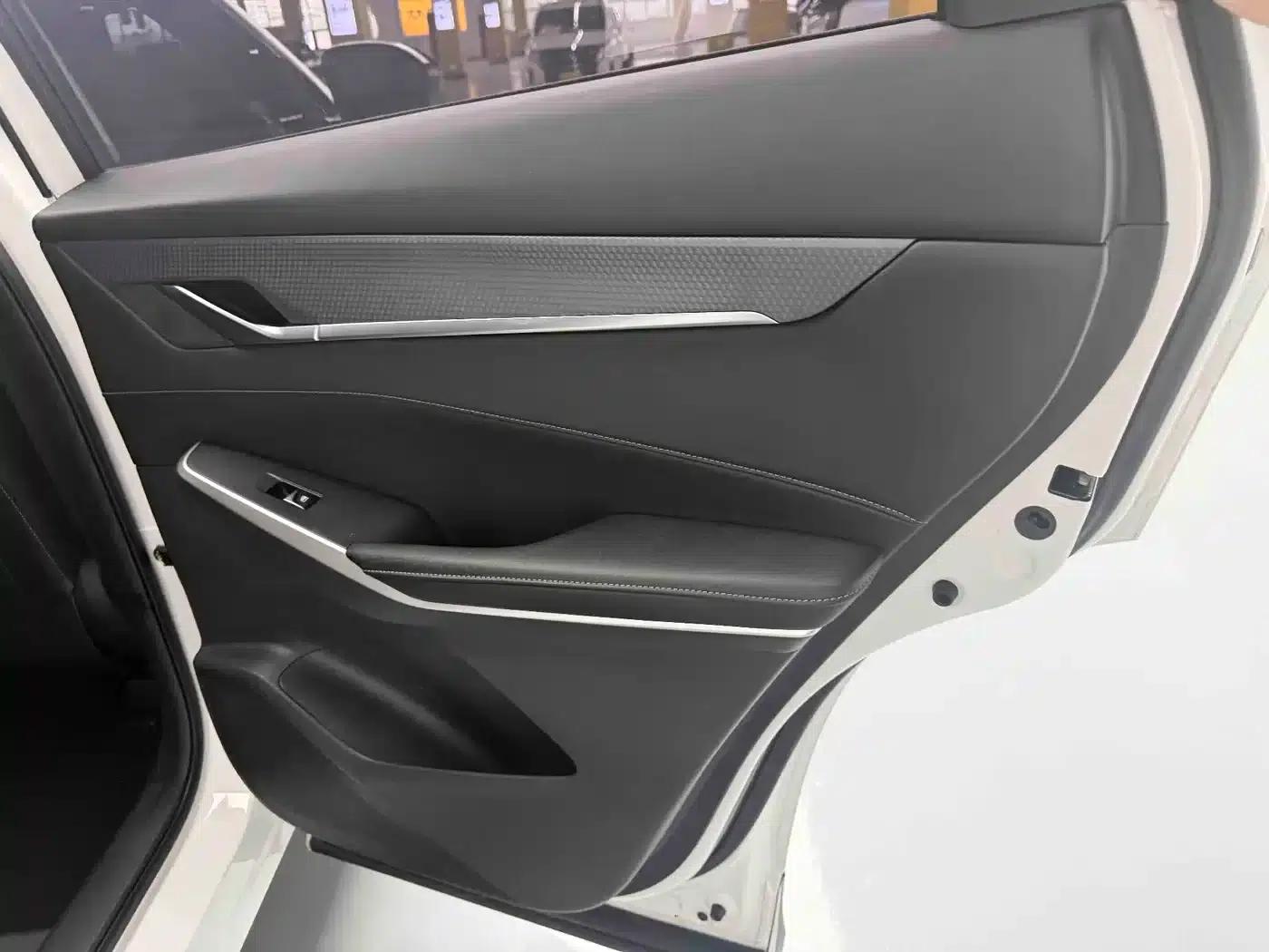 Changan CS75PLUS 2024 Model, Third Generation, Champion Edition, 1.5T Intelligent Driving and Sporty Type — миниатюра 21