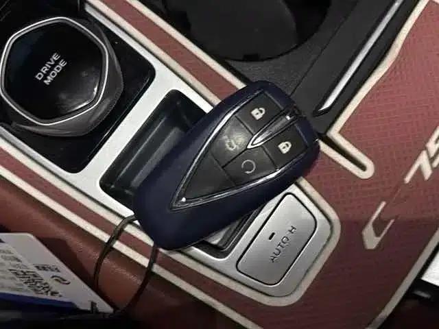 Changan CS75PLUS 2023 Model, Third Generation, 1.5T Automatic Premium Edition — миниатюра 18