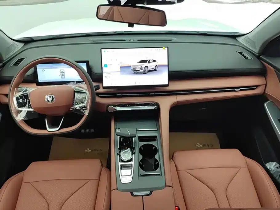 Changan CS75PLUS 2026 Smart Champion Edition 1.5T New Blue Whale Intelligent Leading Model — миниатюра 12
