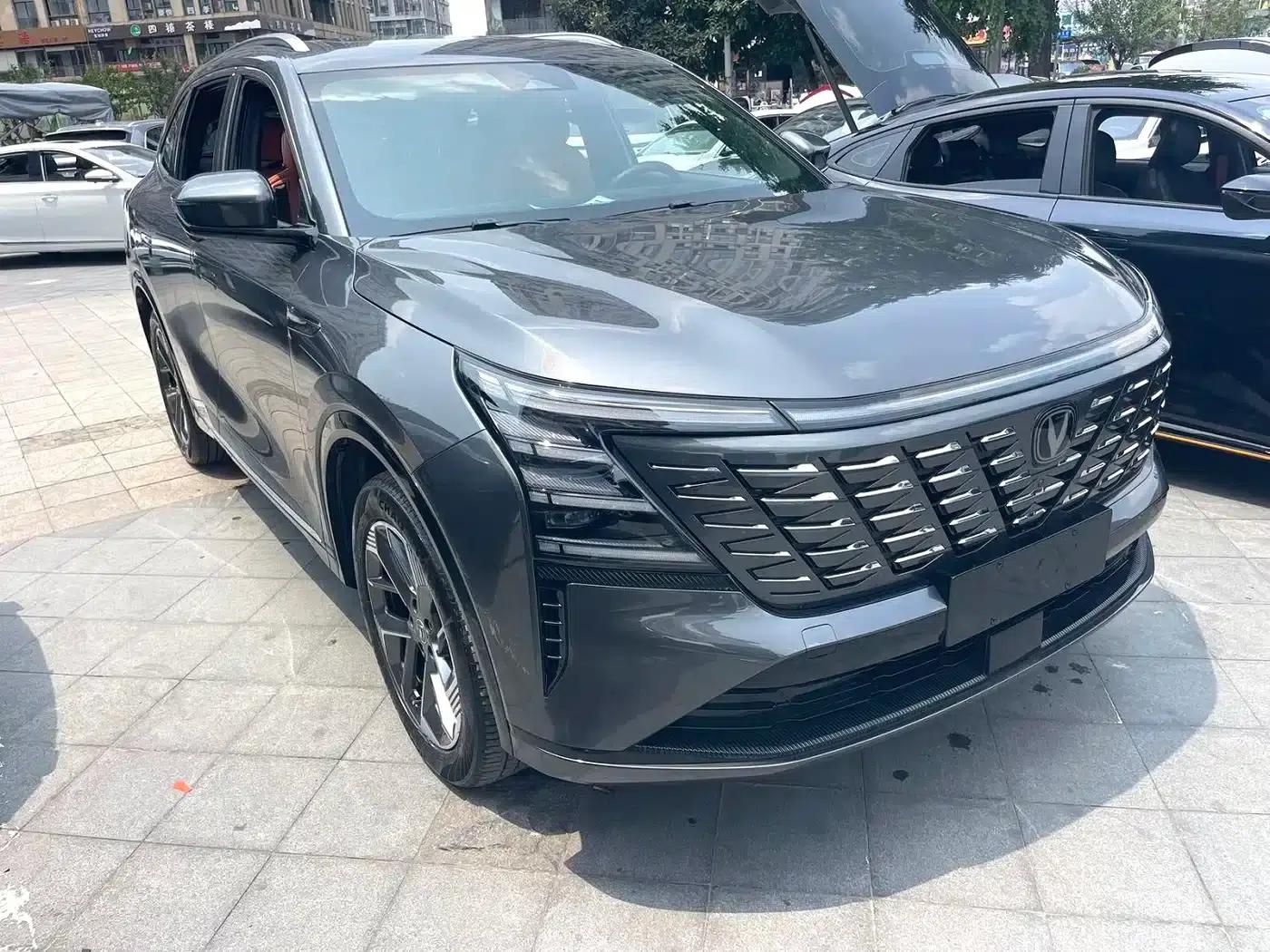 Changan CS75PLUS 2025 Fourth Generation 1.5T New Blue Whale Smart Premium Edition — миниатюра 4