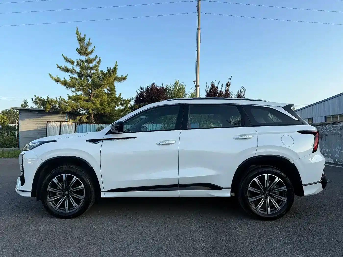 Changan CS75PLUS 2026 Smart Champion Edition 1.5T New Blue Whale Intelligent Navigation Model — миниатюра 8