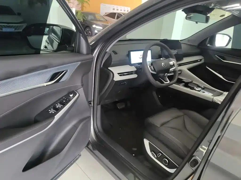 Changan CS75PLUS 2026 Smart Champion Edition 1.5T New Blue Whale Intelligent Navigation Model — миниатюра 16