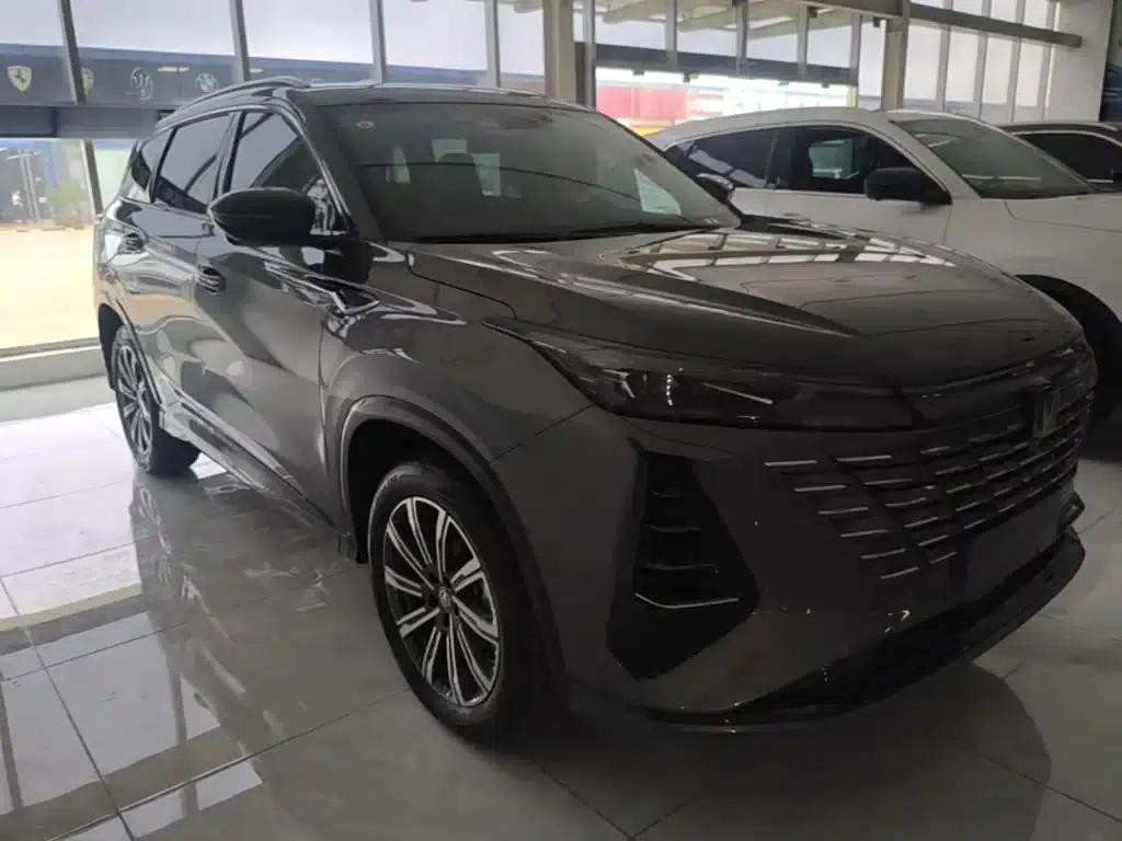 Changan CS75PLUS 2026 Smart Champion Edition 1.5T New Blue Whale Intelligent Navigation Model — миниатюра 4