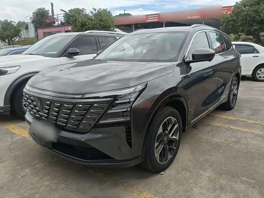 Changan CS75PLUS 2025 Fourth Generation 1.5T New Blue Whale Smart Flagship Edition — миниатюра 2