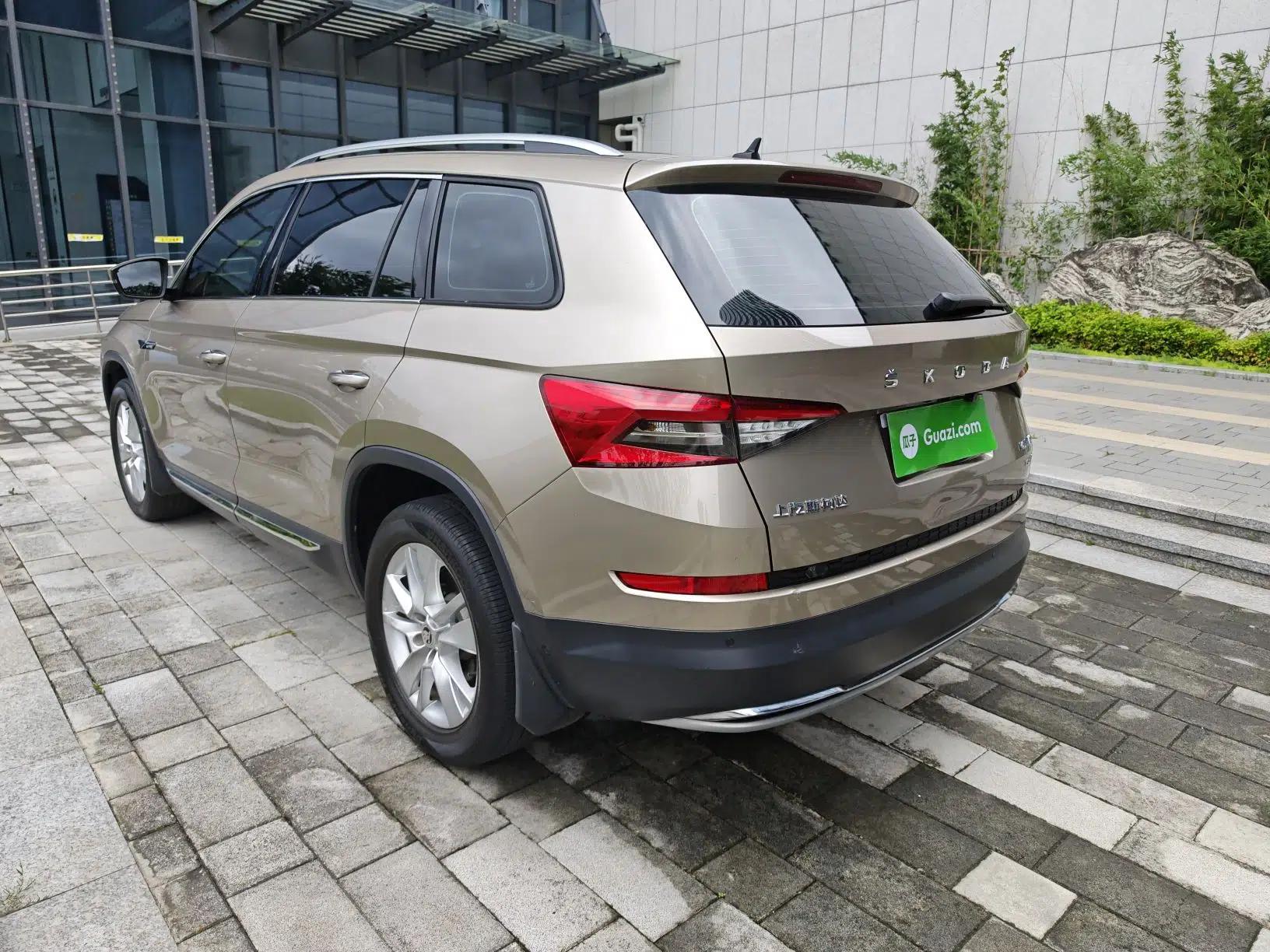 Skoda Kodiaq 2019 Facelifted TSI330 5-Seater Two-Wheel-Drive Luxury Enjoyment Edition China VI Standard — миниатюра 12