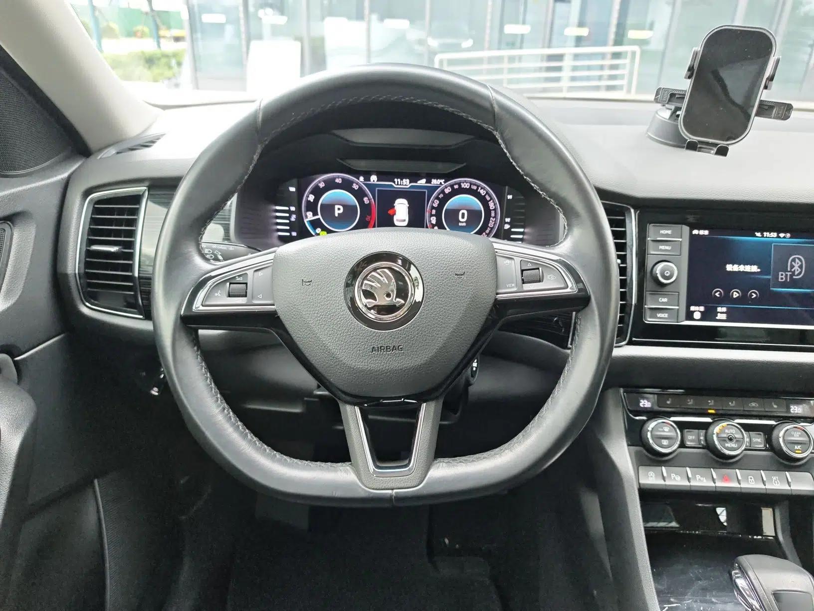 Skoda Kodiaq 2019 Facelifted TSI330 5-Seater Two-Wheel-Drive Luxury Enjoyment Edition China VI Standard — миниатюра 18