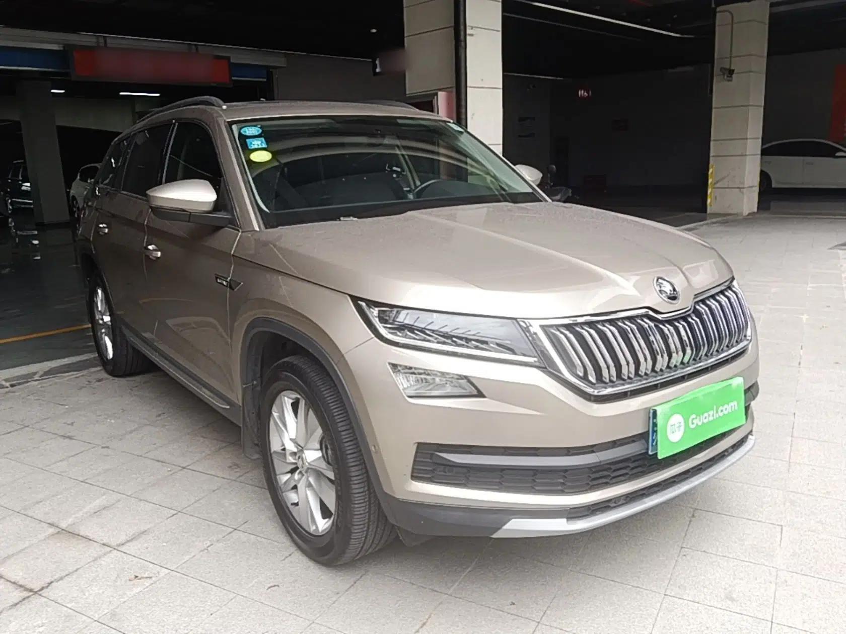 Skoda Kodiaq 2019 Facelifted TSI330 5-Seater Two-Wheel-Drive Luxury Enjoyment Edition China VI Standard — миниатюра 3