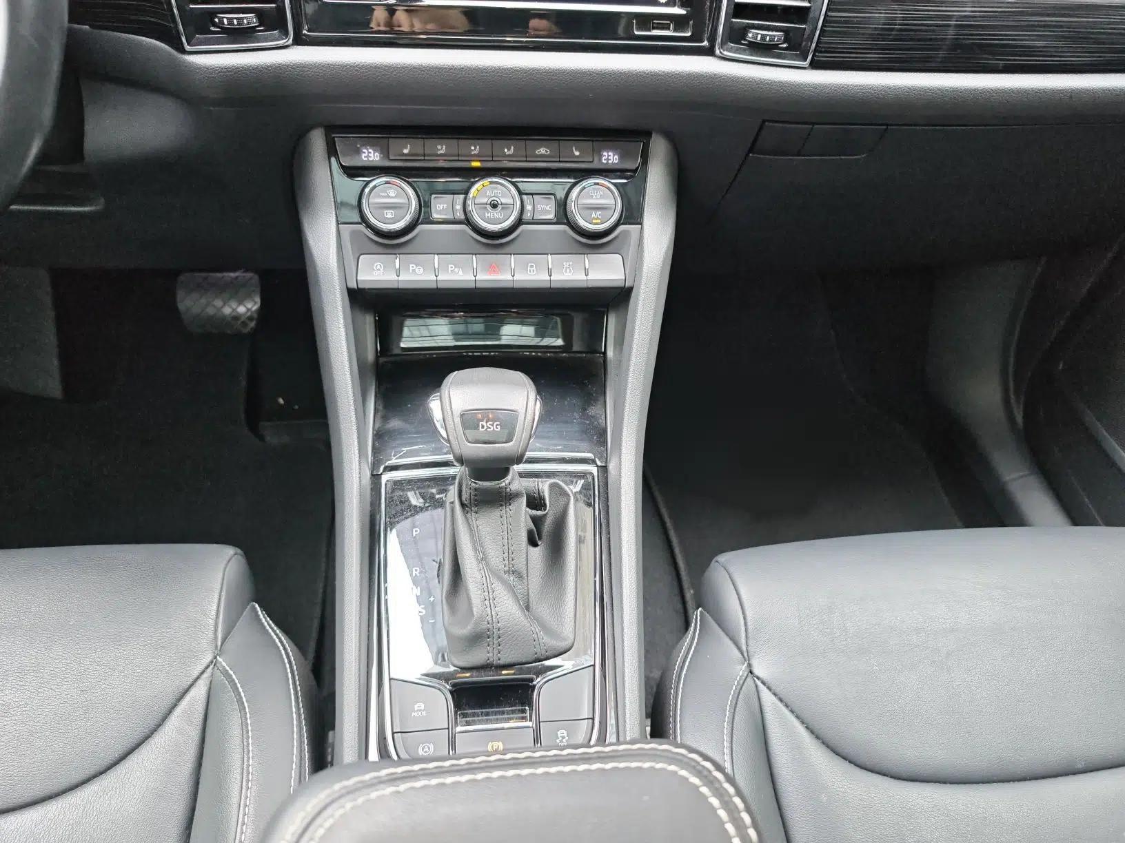 Skoda Kodiaq 2019 Facelifted TSI330 5-Seater Two-Wheel-Drive Luxury Enjoyment Edition China VI Standard — миниатюра 21