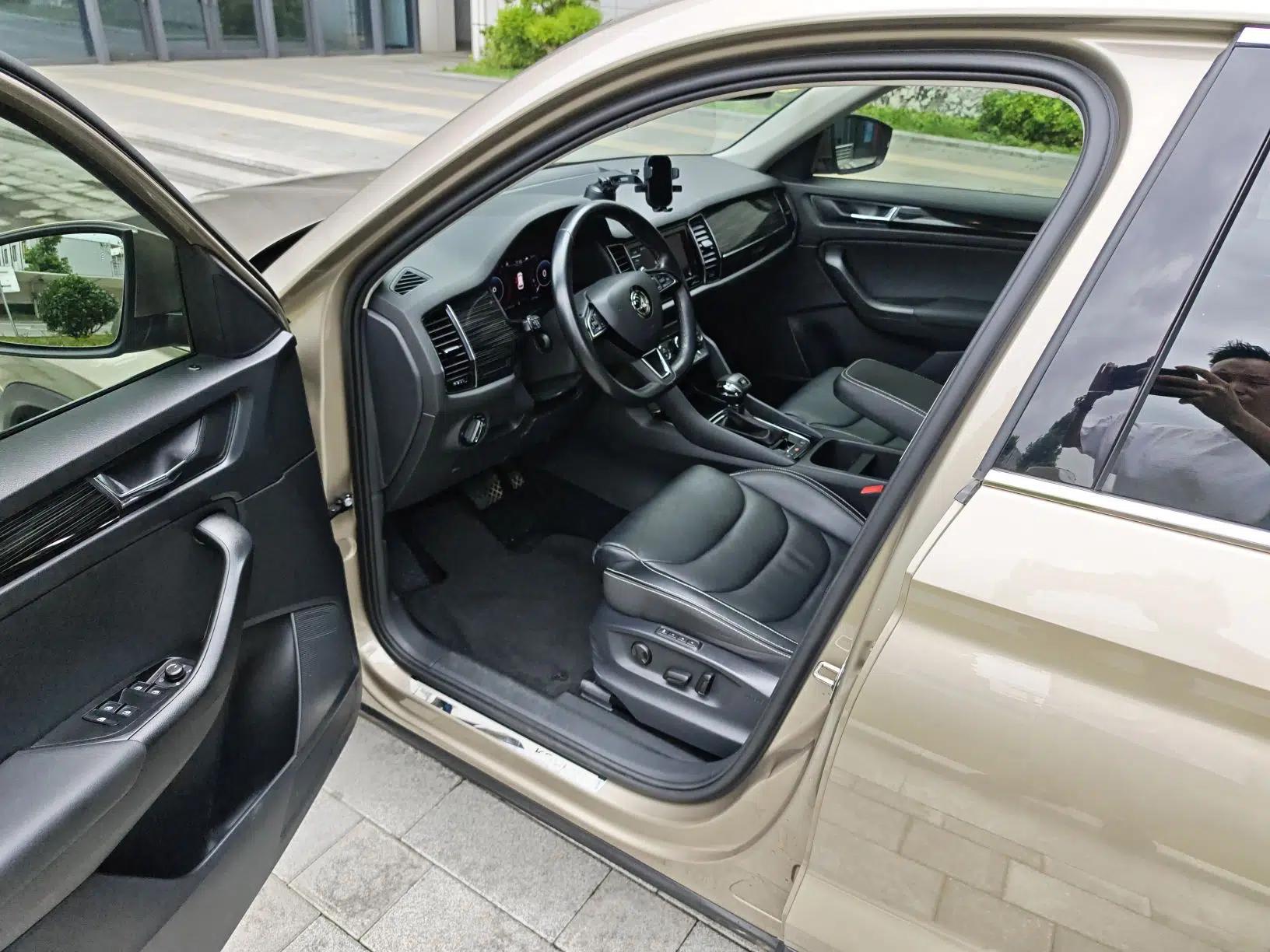 Skoda Kodiaq 2019 Facelifted TSI330 5-Seater Two-Wheel-Drive Luxury Enjoyment Edition China VI Standard — миниатюра 23