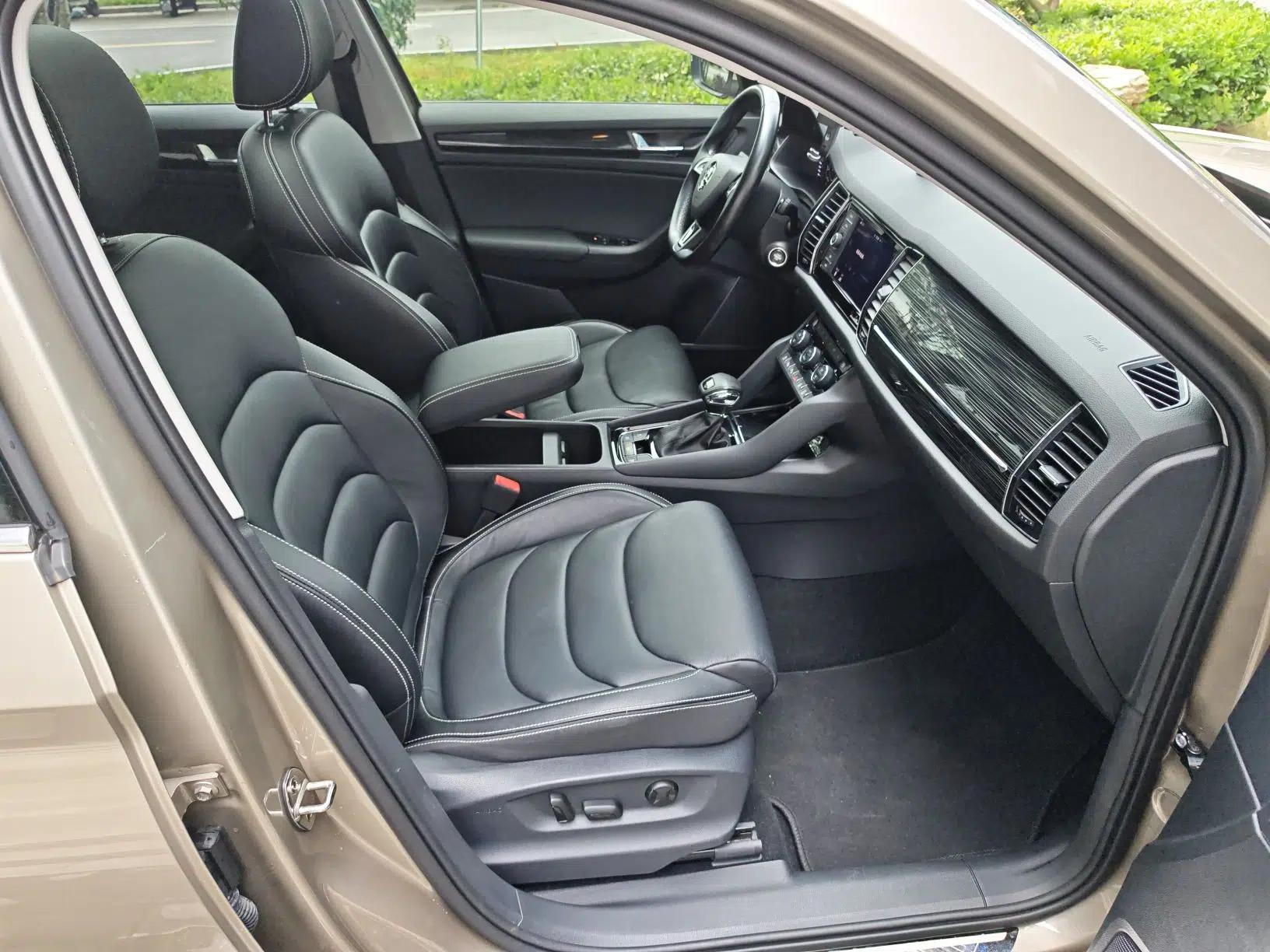 Skoda Kodiaq 2019 Facelifted TSI330 5-Seater Two-Wheel-Drive Luxury Enjoyment Edition China VI Standard — миниатюра 24