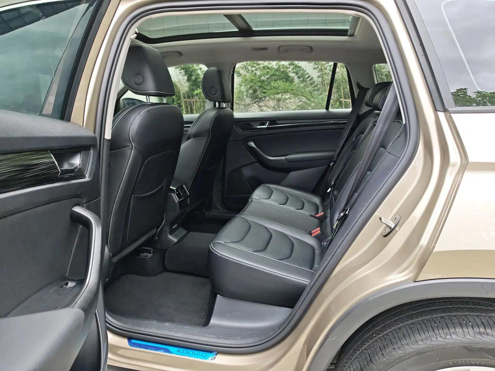 Skoda Kodiaq 2019 Facelifted TSI330 5-Seater Two-Wheel-Drive Luxury Enjoyment Edition China VI Standard — миниатюра 28