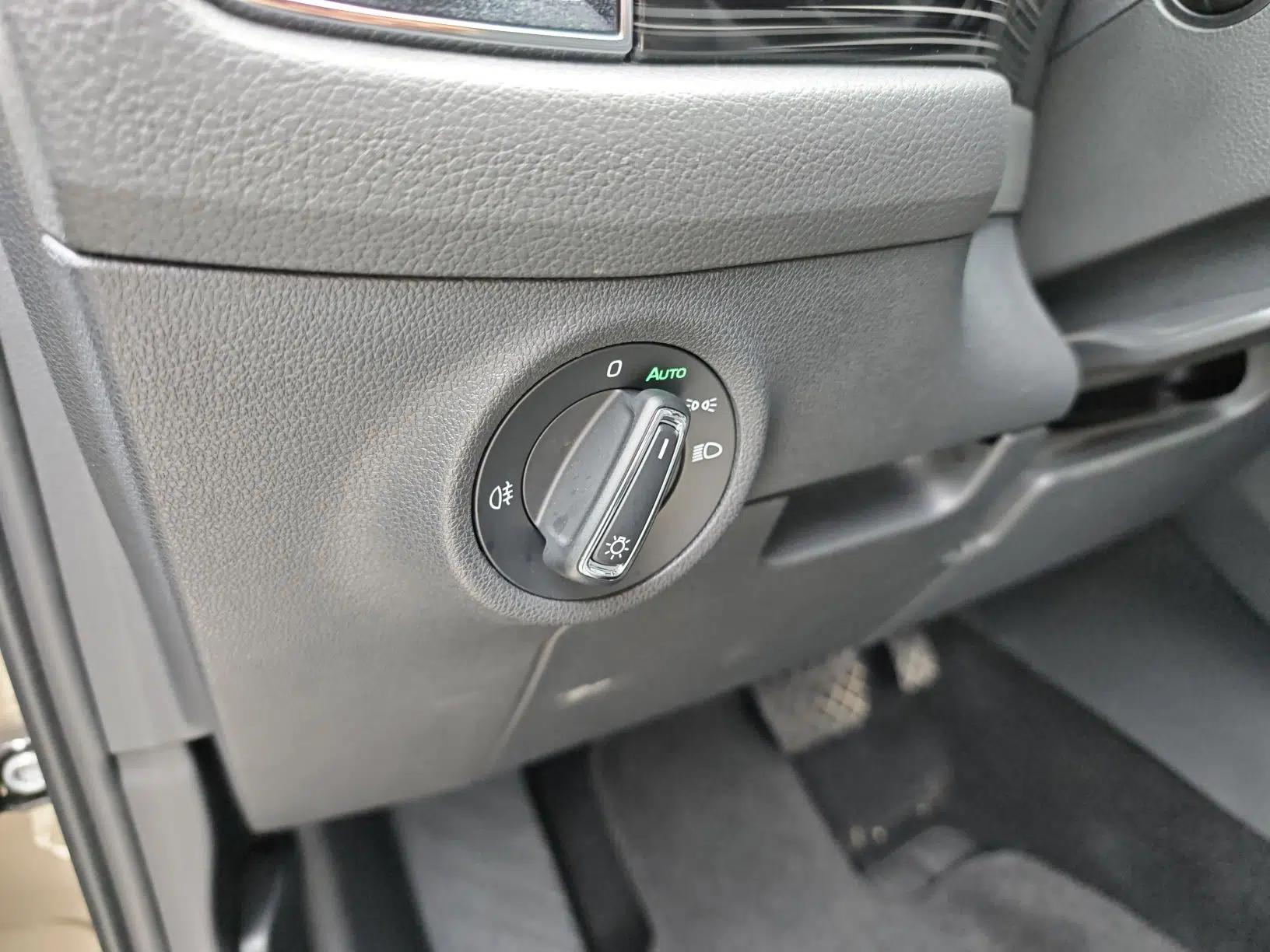 Skoda Kodiaq 2019 Facelifted TSI330 5-Seater Two-Wheel-Drive Luxury Enjoyment Edition China VI Standard — миниатюра 31