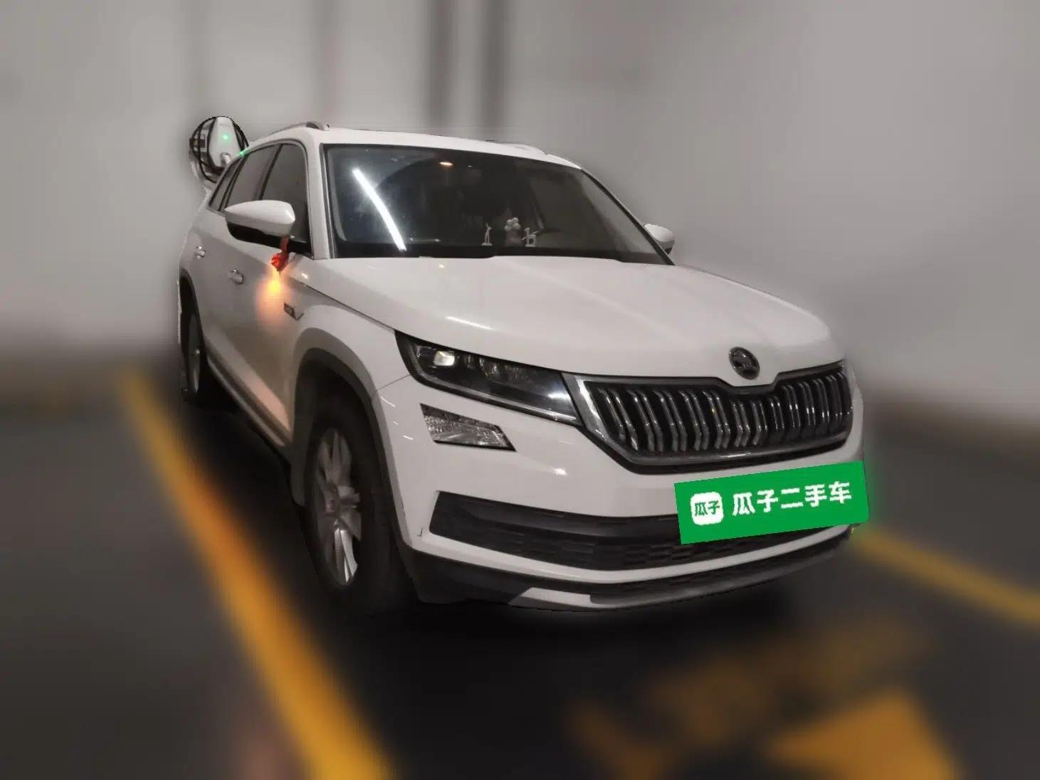 Skoda Kodiaq 2018 Facelifted TSI330 5-Seater Two-Wheel-Drive Luxury Enjoyment Edition — миниатюра 3