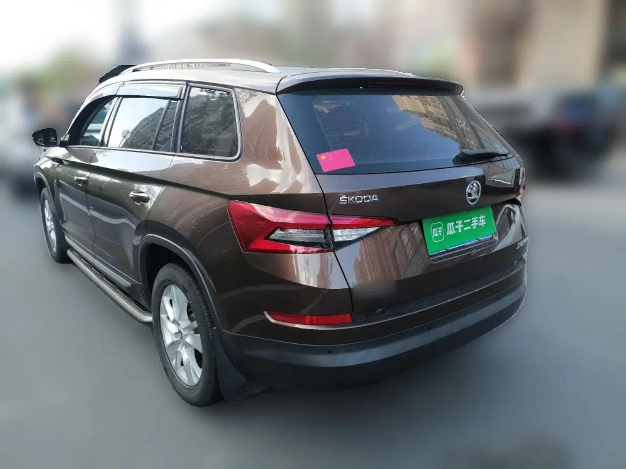 Skoda Kodiaq 2018 Facelifted TSI330 5-Seater Two-Wheel-Drive Comfort Edition — миниатюра 4