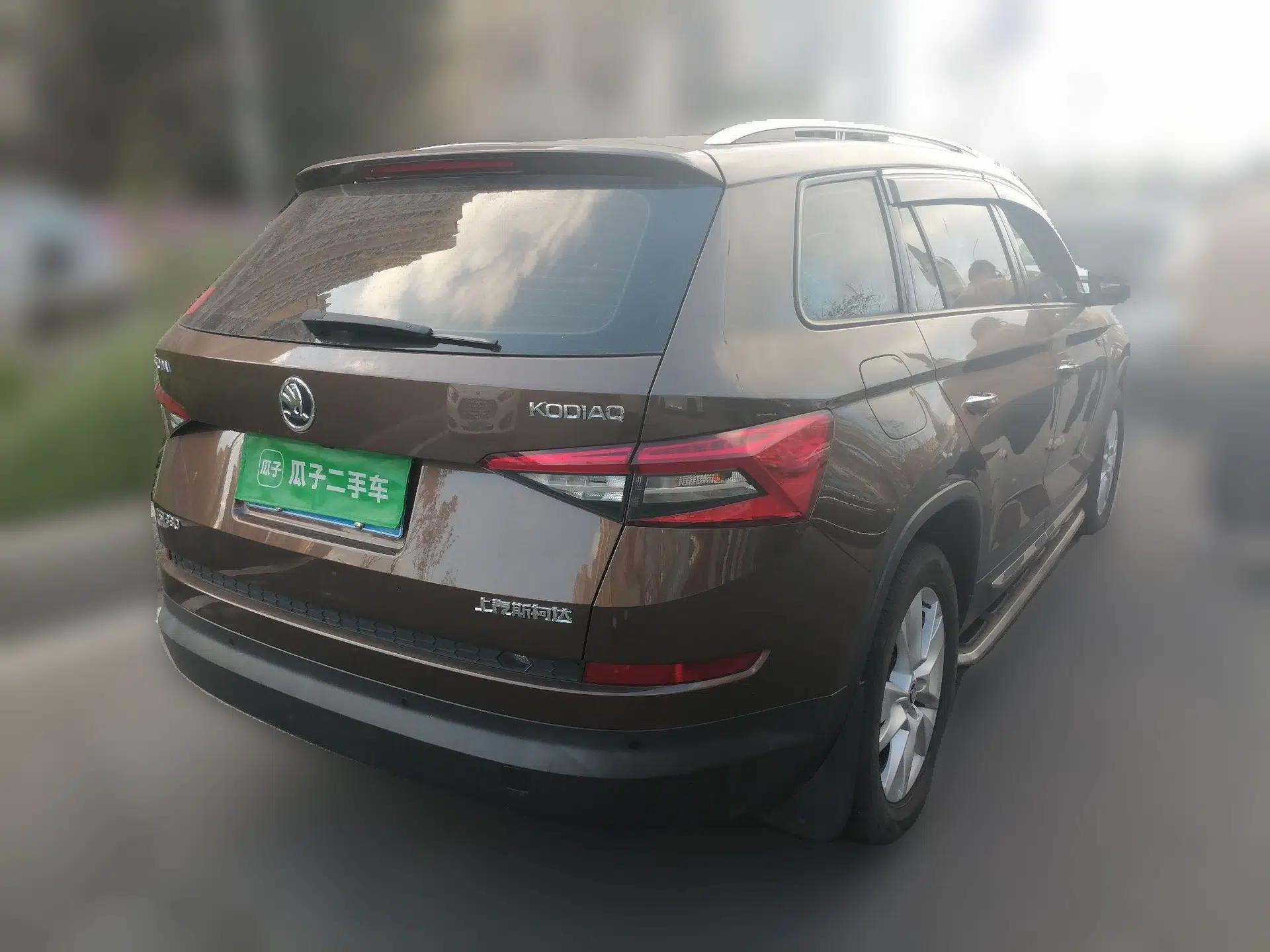 Skoda Kodiaq 2018 Facelifted TSI330 5-Seater Two-Wheel-Drive Comfort Edition — миниатюра 6