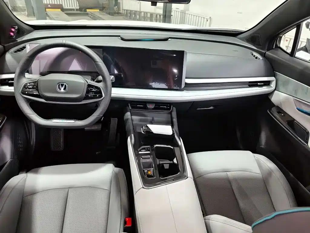 Changan UNI-T 2023 Second Generation 1.5T Premium Edition — миниатюра 7