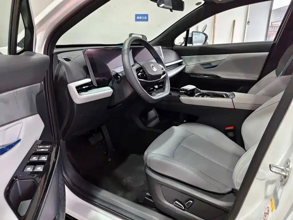 Changan UNI-T 2023 Second Generation 1.5T Premium Edition — миниатюра 8