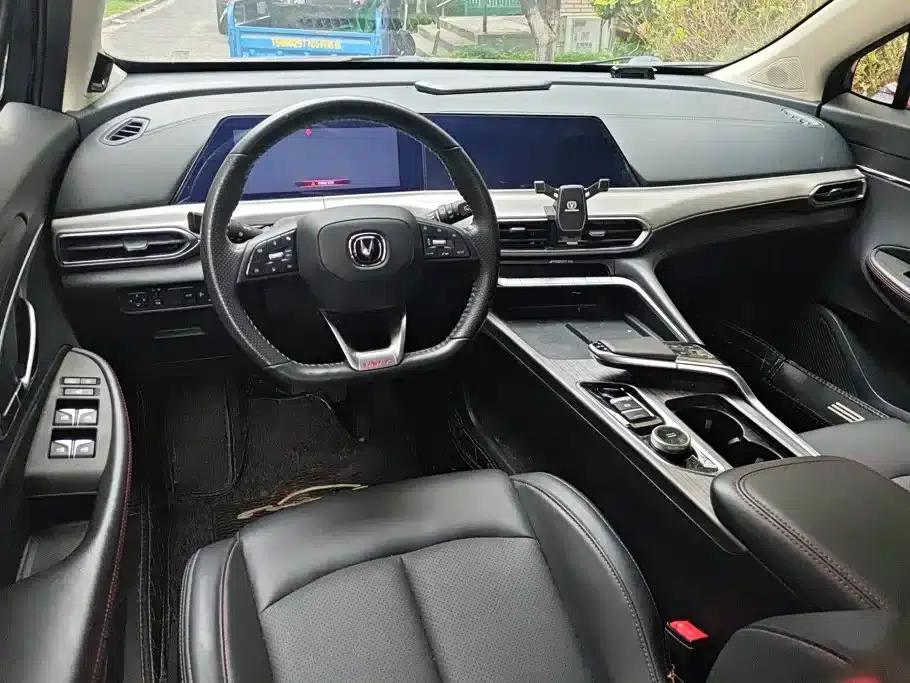 Changan UNI-T 2020 1.5T Flagship Edition — миниатюра 12