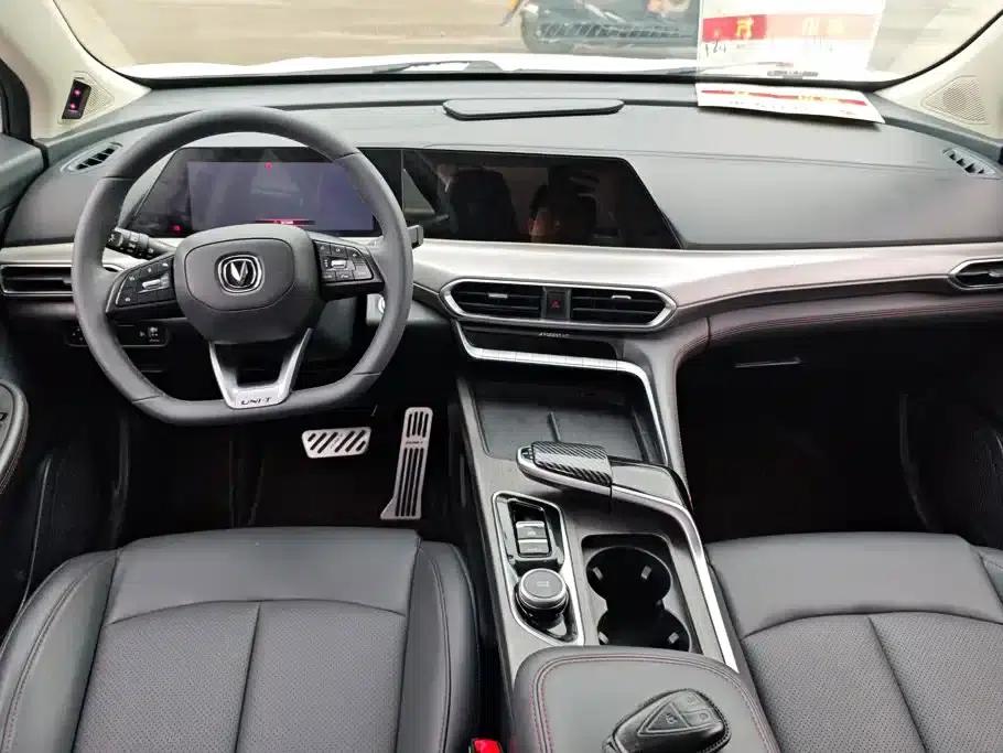 Changan UNI-T 2021 1.5T Sport Flagship Edition — миниатюра 12